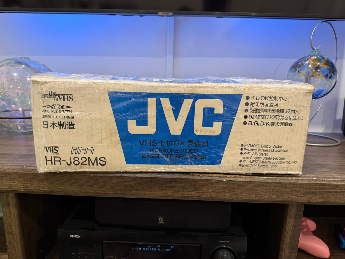 JVC HR-J82MS VCR w/Remote Control/Microphone/Cables/VHS Tape NEW in Box
