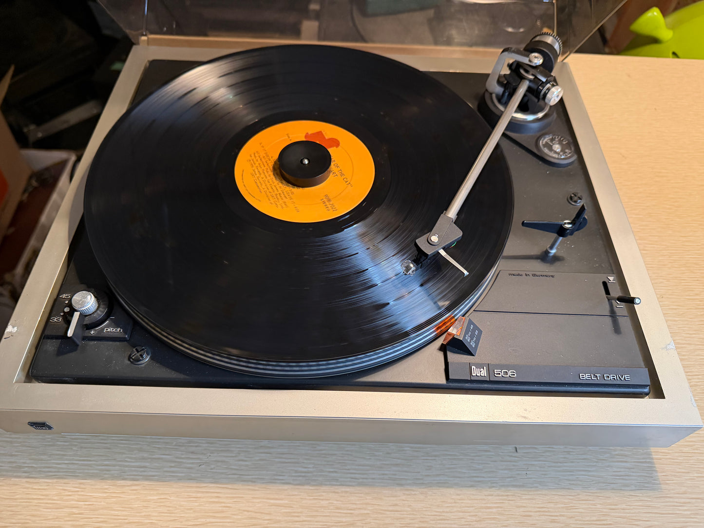 Beautiful Dual Model 506 Turntable Fully Functional With New Belt Cleaned Rare