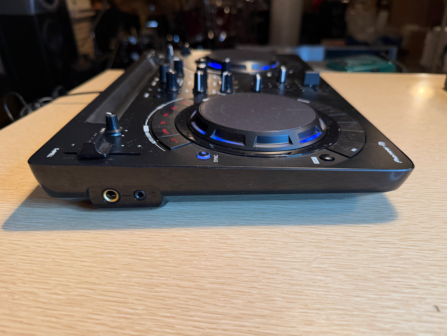 Pioneer DDJ-WeGO4-K DJ Controller Fully Operational High Fidelity Low Usage 🎶🔥