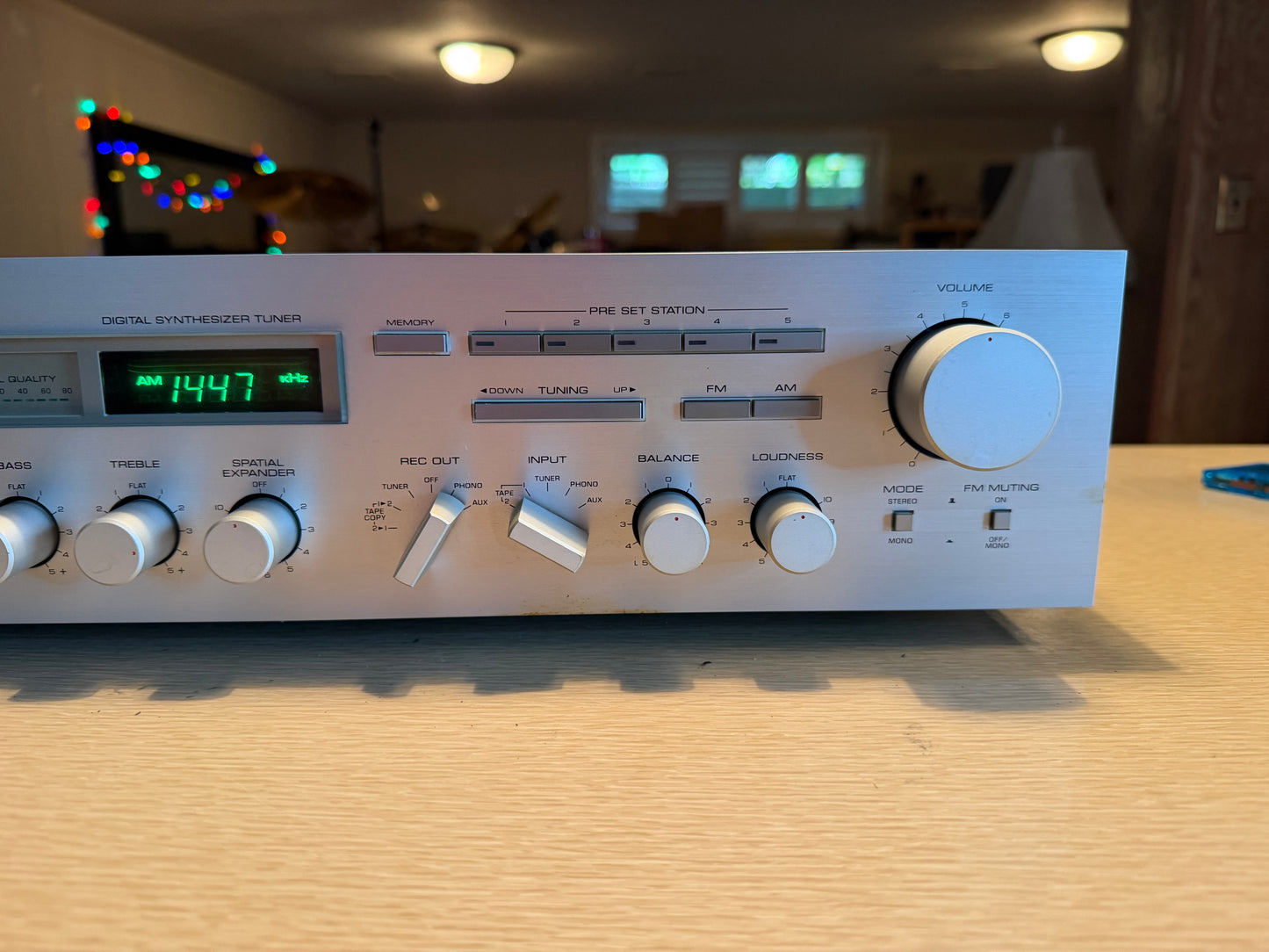 Vintage Yamaha R-700 Natural Sound Stereo Receiver Near Mint Fresh Service Rare!