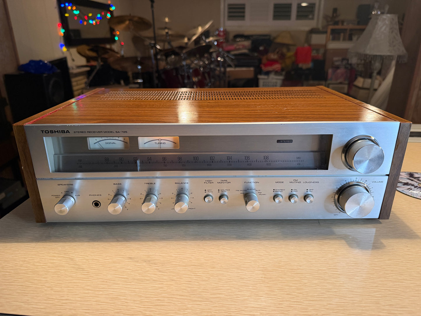 Vintage Toshiba Model SA-725 AM/FM Stereo Receiver FRESH Service Near Mint Case!
