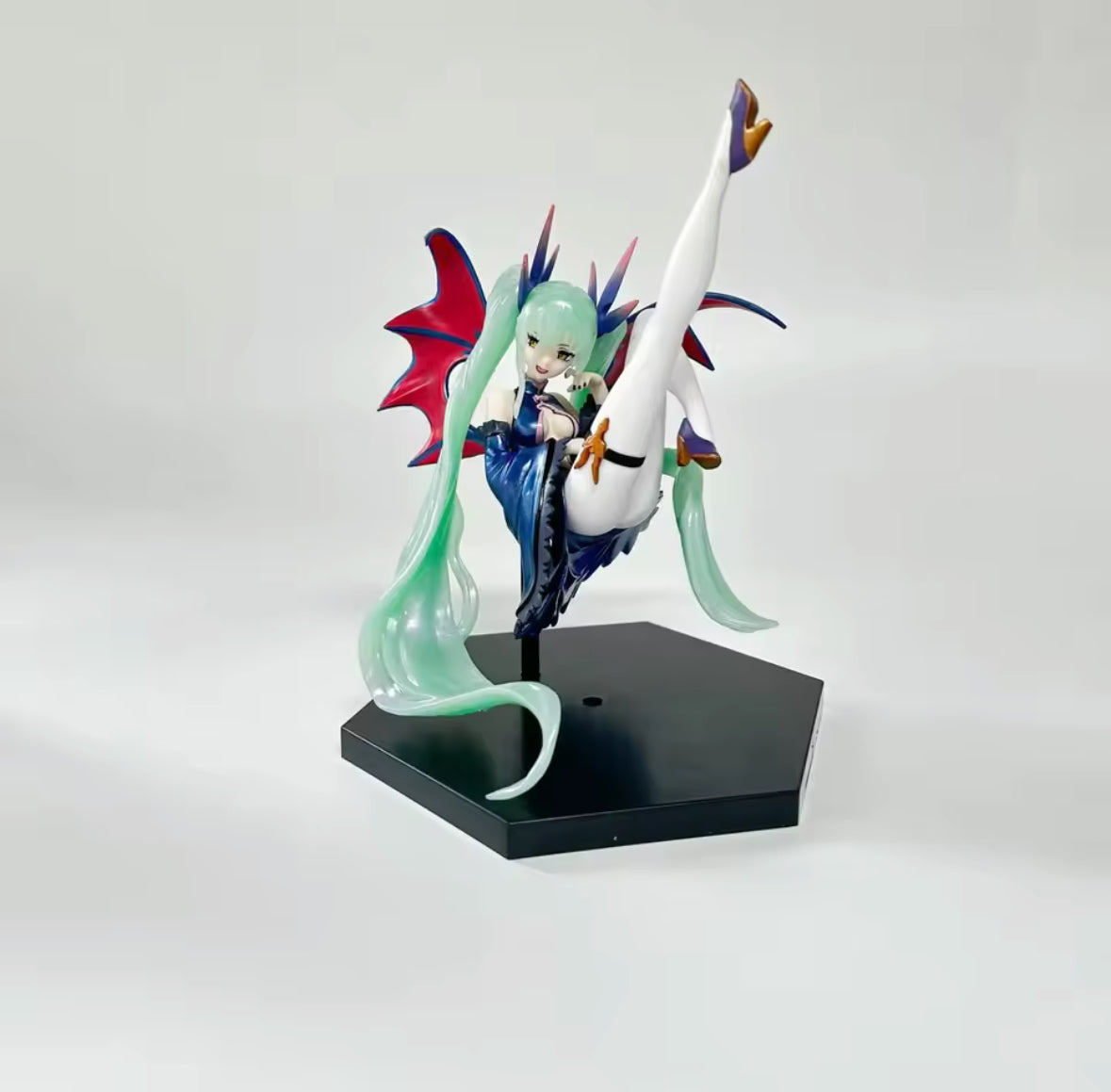 17cm Hatsune Miku Anime Figure Dark Beautiful Brand New Figurine Christmas Gift
