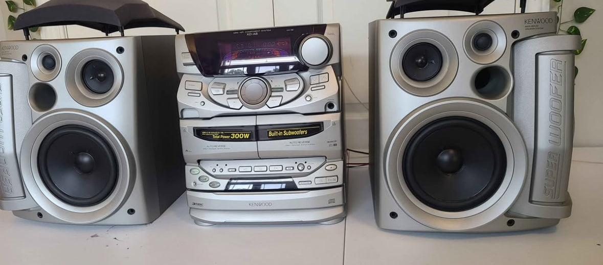 Kenwood XD-A8  Component 610 Watt Total 3 CD Changer 2 Cassettes AM/FM Tested