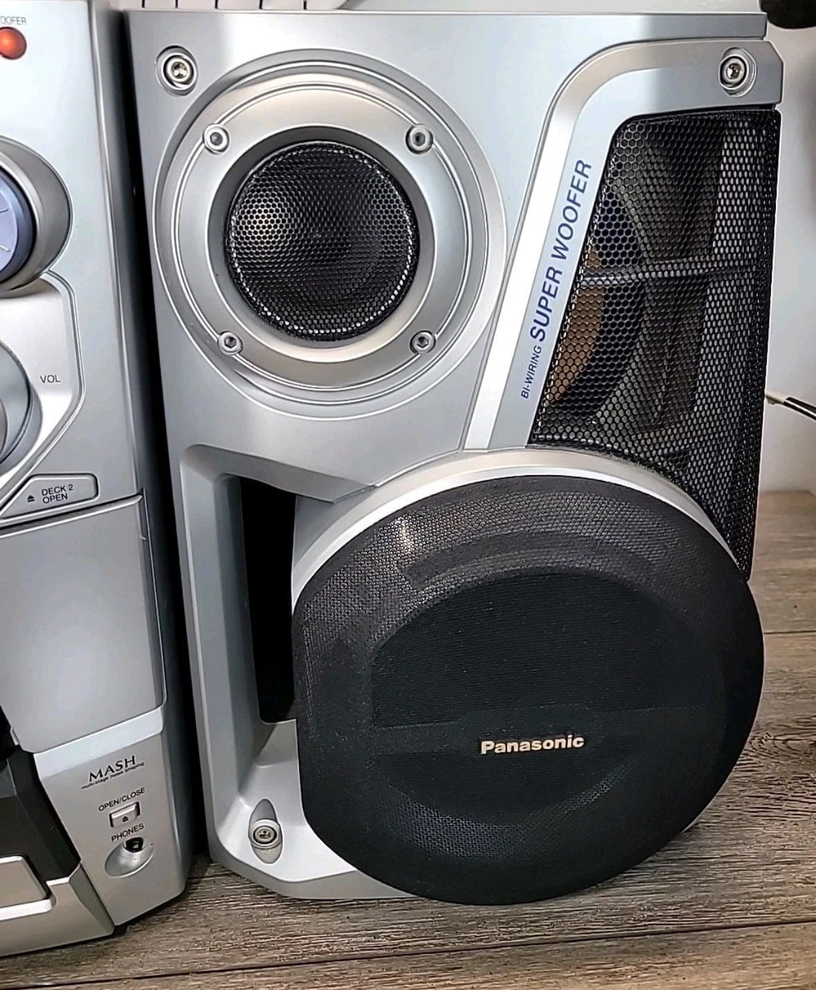 Panasonic Stereo System 5 Disk CD Changer SA-AK33 Deep Bass W/ Remote Gray