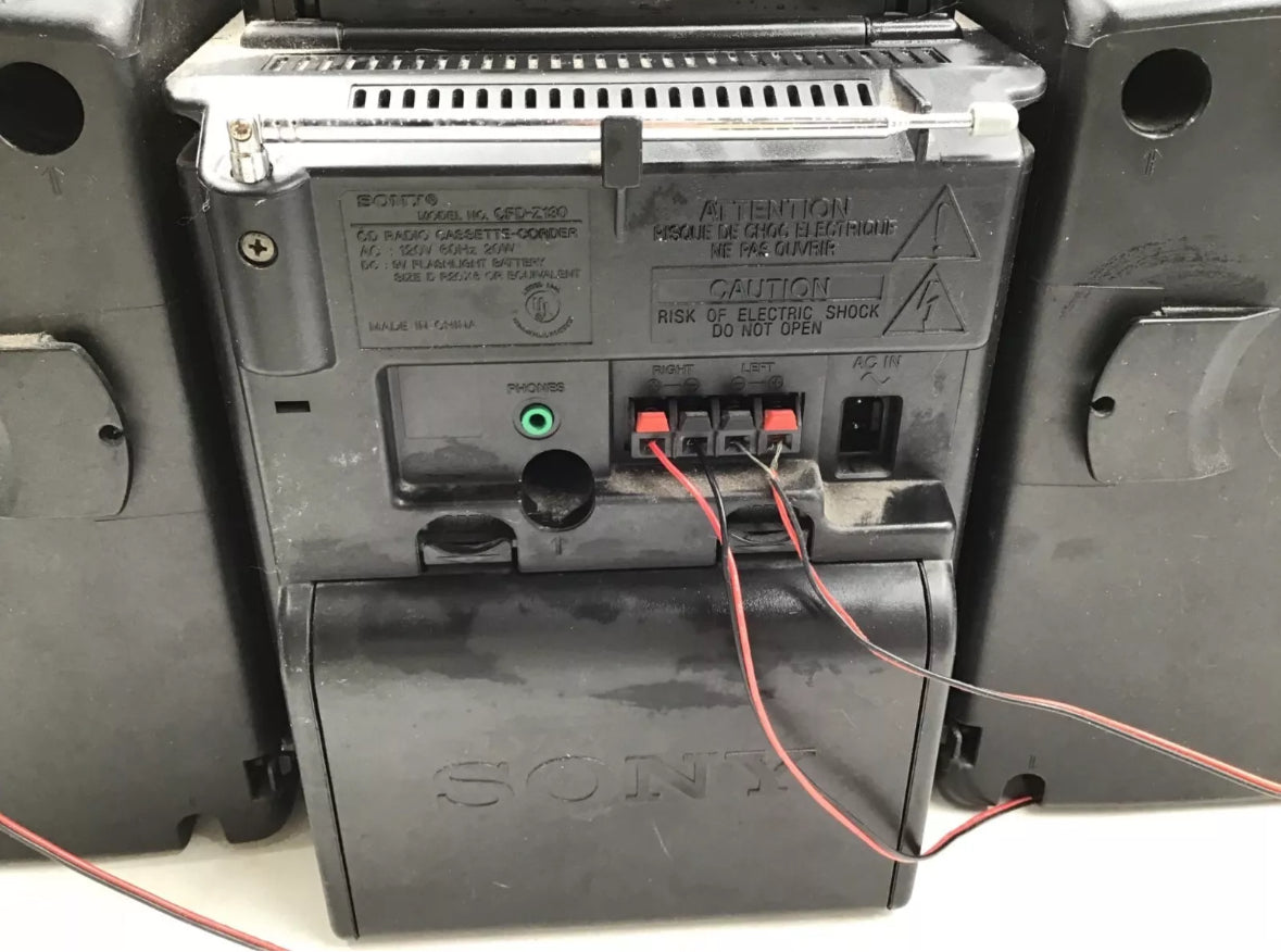 Sony CFD-Z130 CD Radio Cassette Player With Detachable Stereo Speakers Working