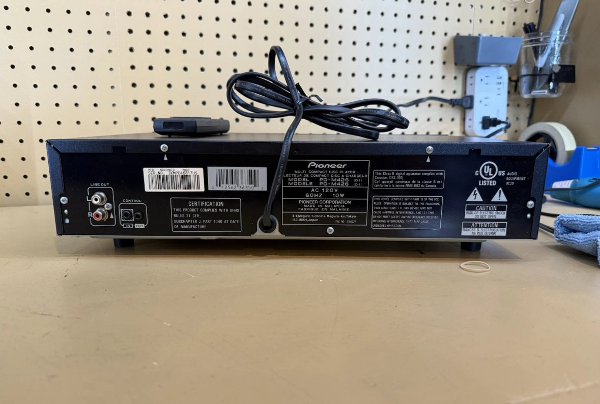 Pioneer PD-M403 Six-Disc CD Changer with Cartridge And Remote- TESTED & WORKING!
