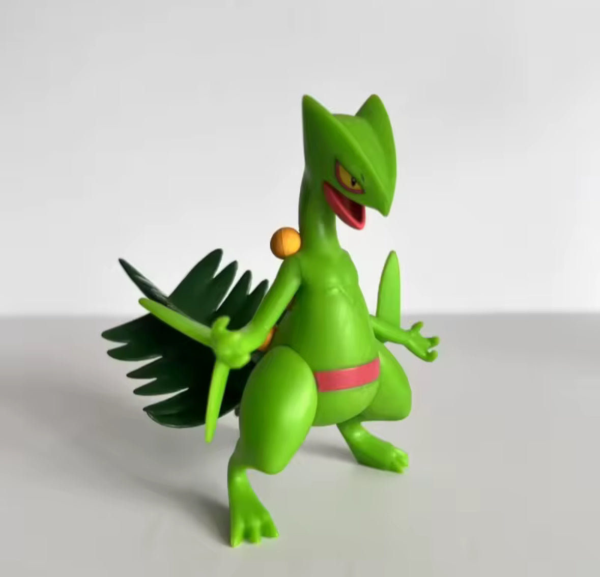 Brand New 10cm RarePokemon Sceptile Pvc Statue Action Figure With Box Gift