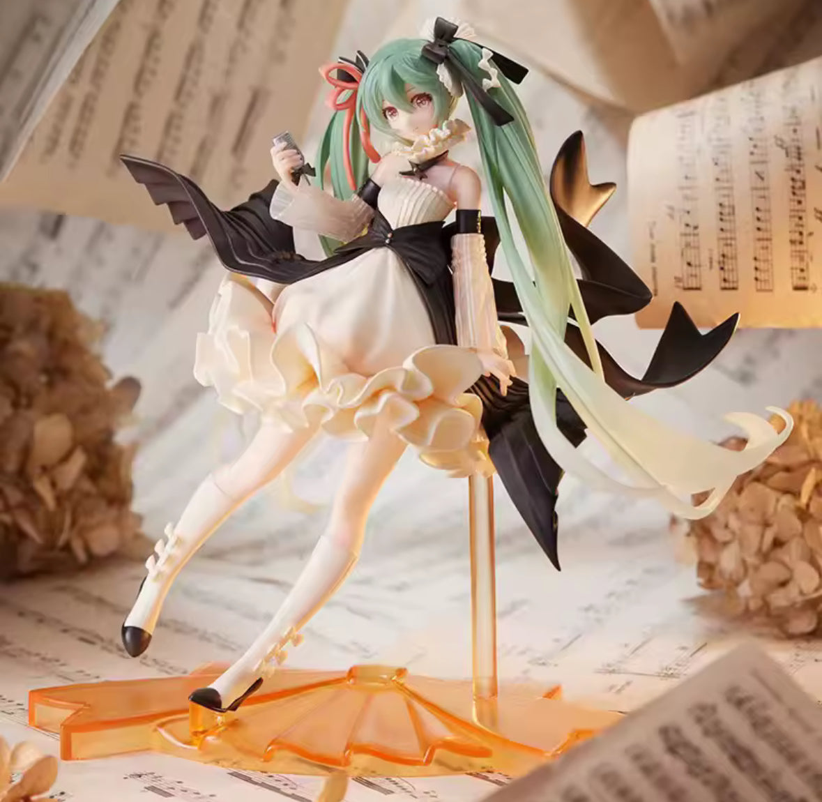 NEW Hatsune Miku Figure Singer Action Model Desktop Ornaments Collectible 21cm