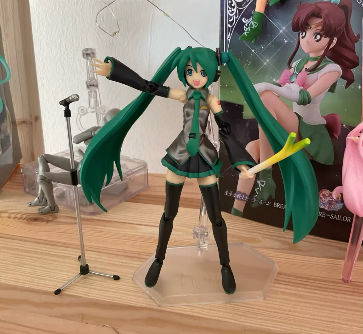 Hatsune Miku Figma 014 Joint Movable Face Change Boxed Figure Doll | México - Foto 9