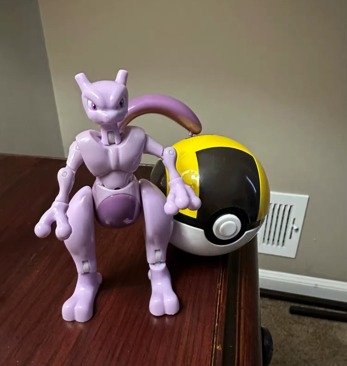 Pokemon Mewtwo Toy Figure New In Box Adjustable To Go Inside Master Ball 10 Cm