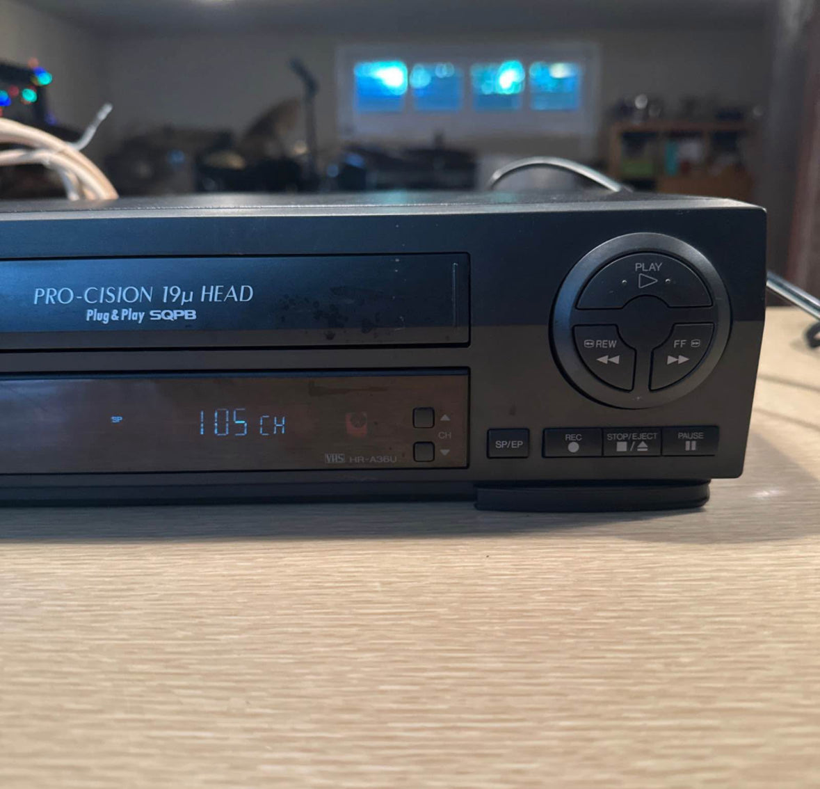 JVC HR-A36U SQPB VCR Player/Recorder Hi-Fi Stereo 4Head HQ WORKS No Remote