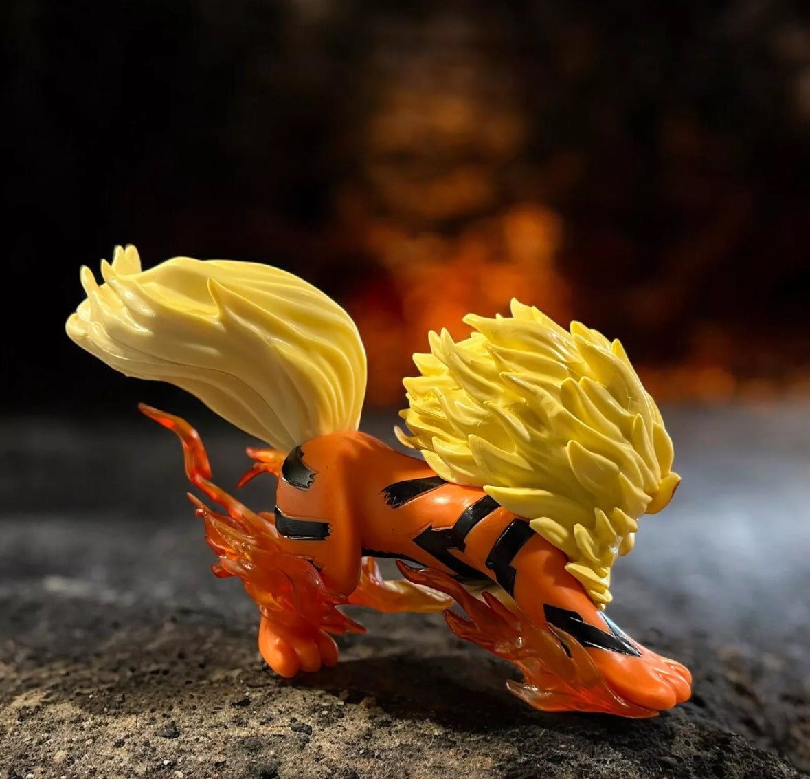 Pokémon 12cm Battle Feature Figure - ARCANINE New With Box Toy
