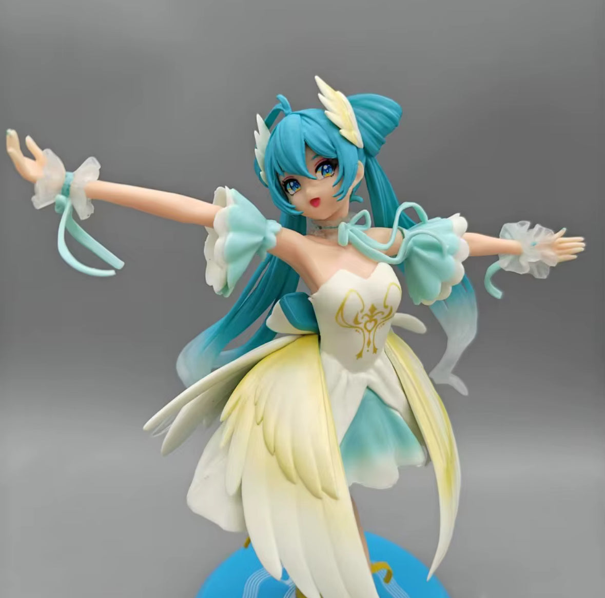 NEW 22cm HATSUNE MIKU Figure Hatsune Miku Dance Swan Rare Figure Toy Collectible