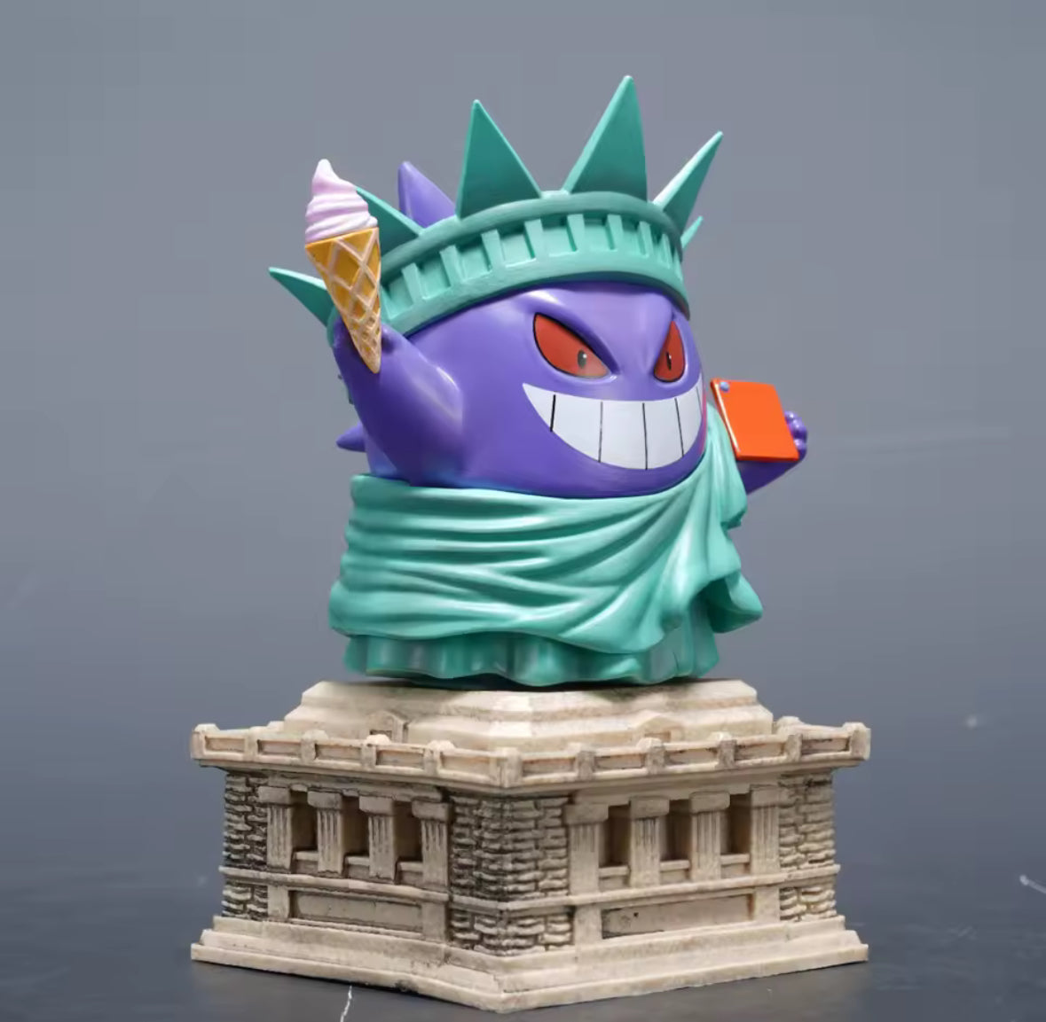 PokéMon Gengar COS Statue of Liberty Anime Figure Cute Brand New Gift