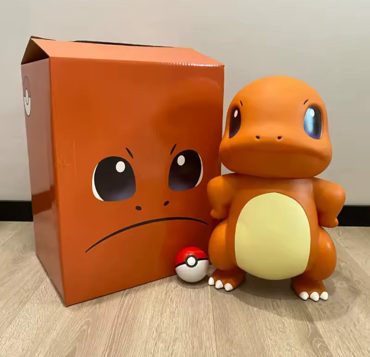 Charmander Proud Action Car Trunk Tail  Ornament Desktop Ornament Gift NIB