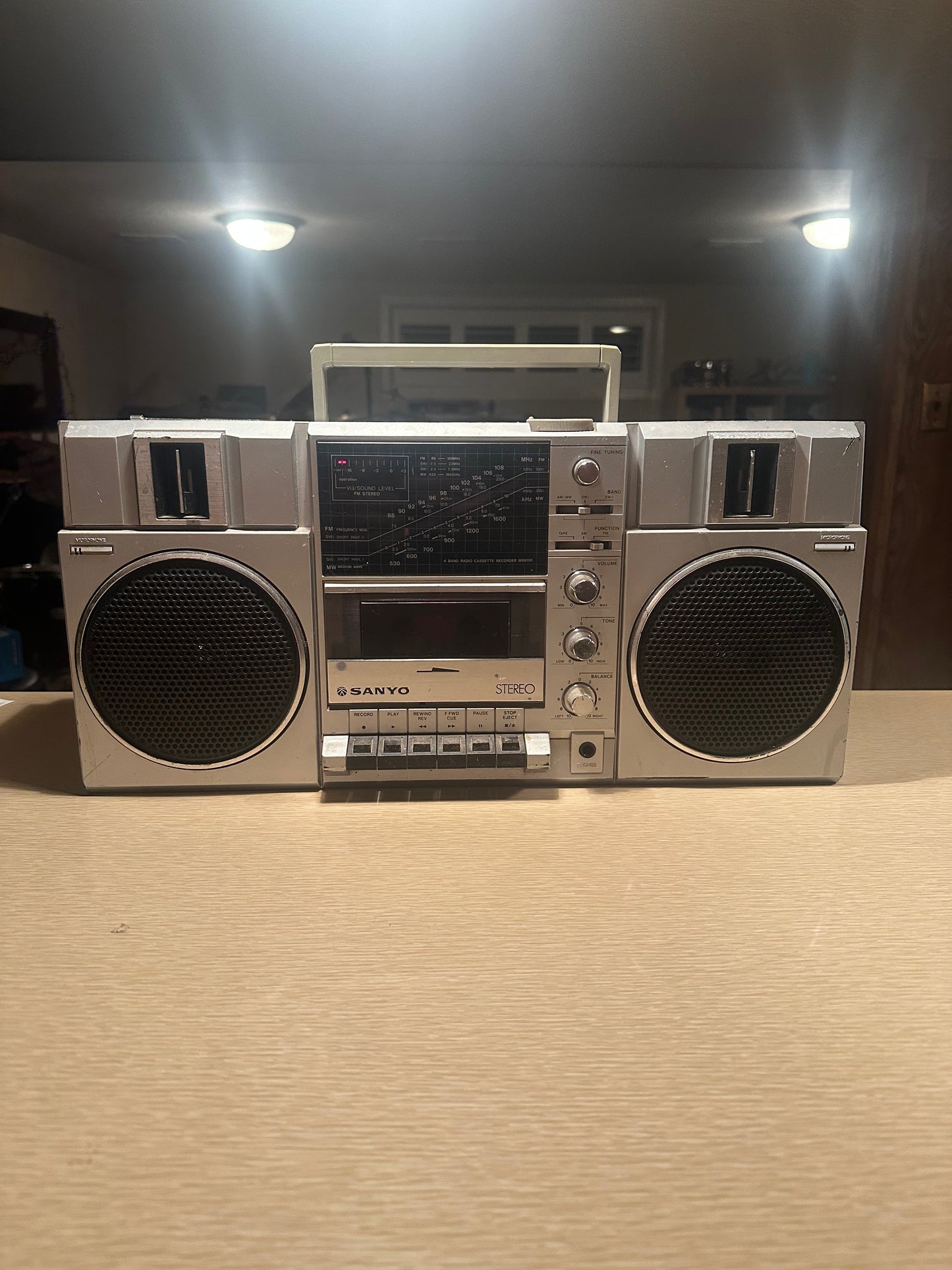 WORKS Sanyo Ghetto Blaster M-9815K Radio Cassette Player Boombox Fully Working
