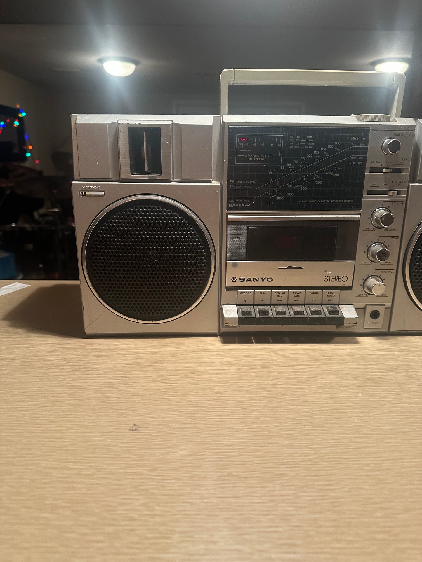 WORKS Sanyo Ghetto Blaster M-9815K Radio Cassette Player Boombox Fully Working
