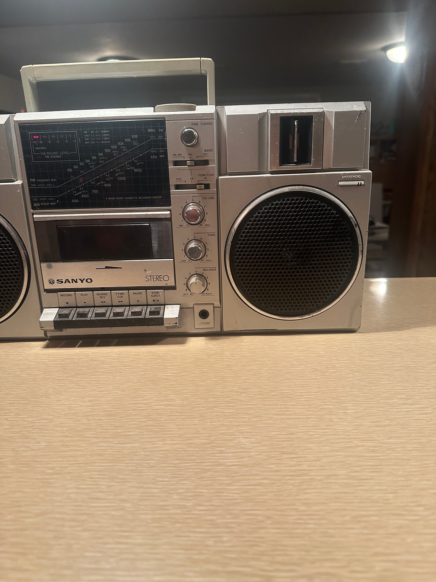 WORKS Sanyo Ghetto Blaster M-9815K Radio Cassette Player Boombox Fully Working