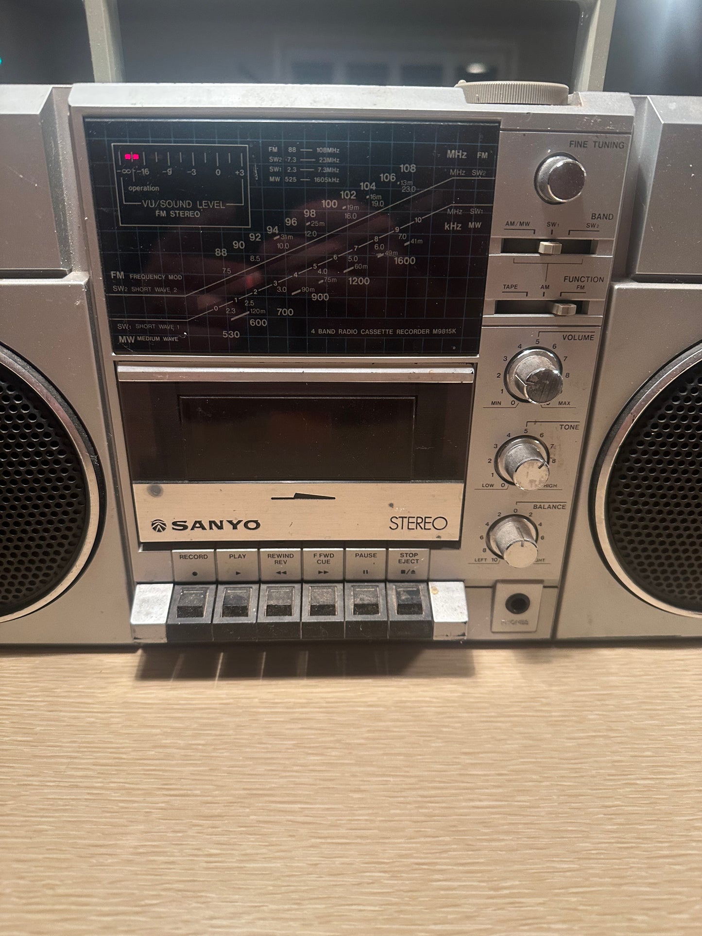 WORKS Sanyo Ghetto Blaster M-9815K Radio Cassette Player Boombox Fully Working