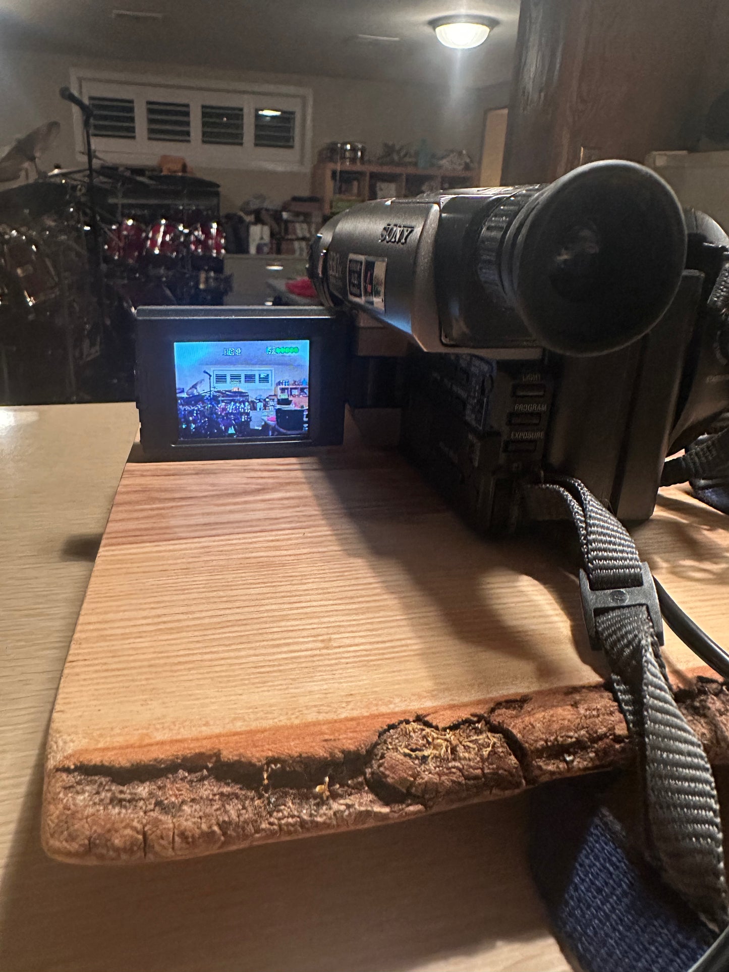 Sony Handycam CCD-TRV46 Video Hi8 Camcorder, Charger & More Tested Fully Works!