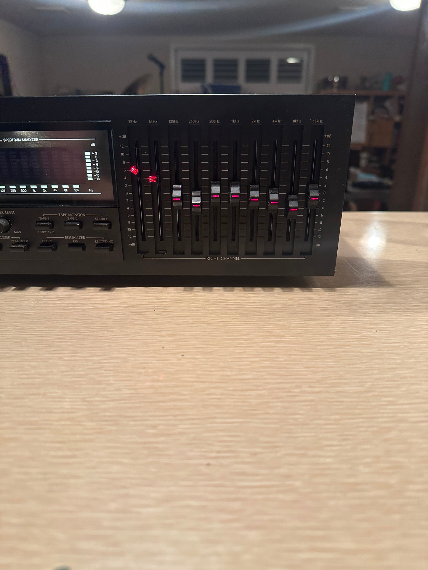 SANSUI SE-8X Black Vintage Stereo Graphic Equalizer - All Functions Working Read