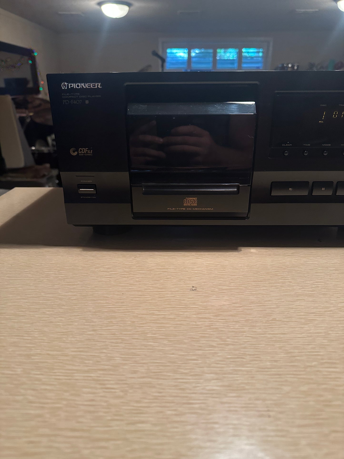 Pioneer / PD-F407 / File-Type Compact Disc Player / 25 Disc / Tested *Serviced*