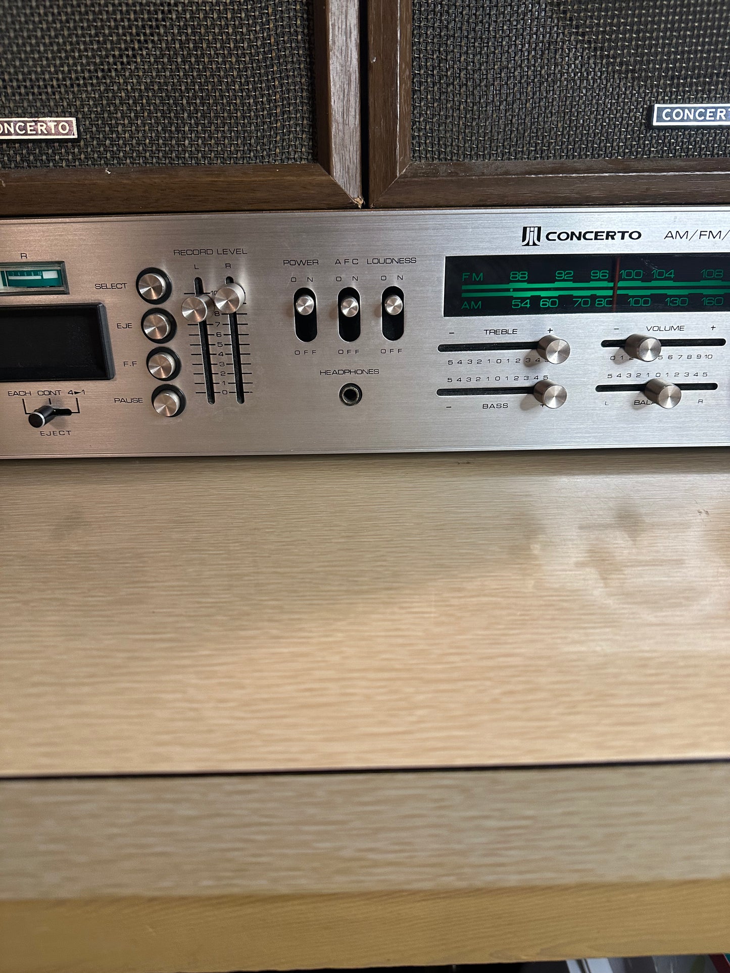 Concerto Model URT7045 Eight Track Receiver System W/ Cassette Adapter Serviced