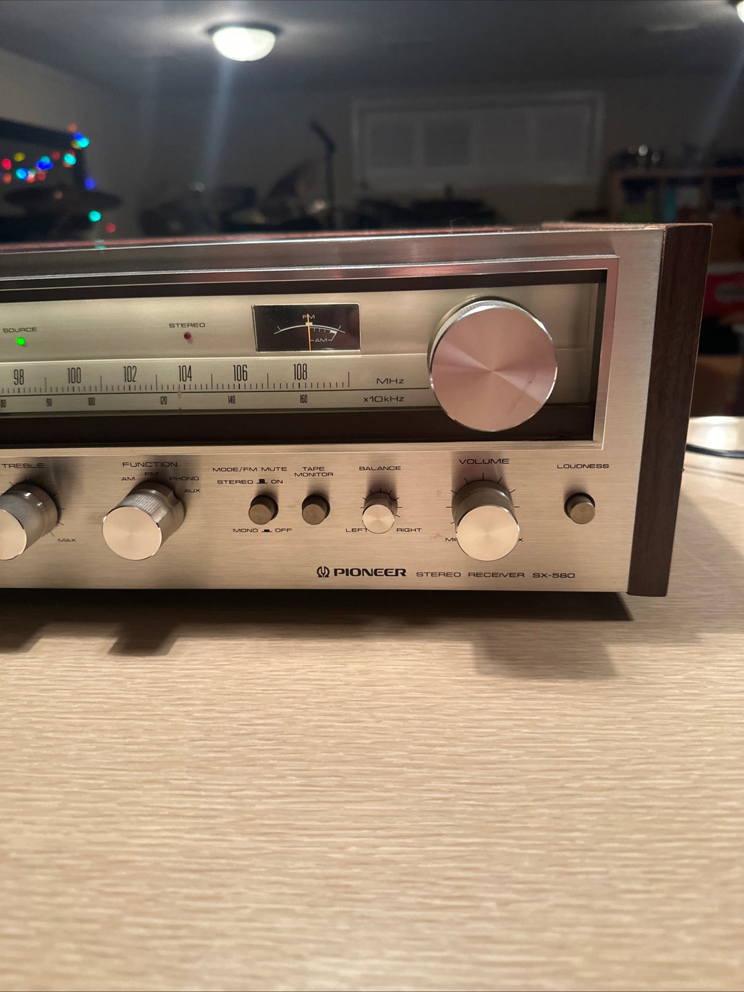 Pioneer SX 580 Stereo receiver. Recently Serviced. Excellent Condition W/ Manual