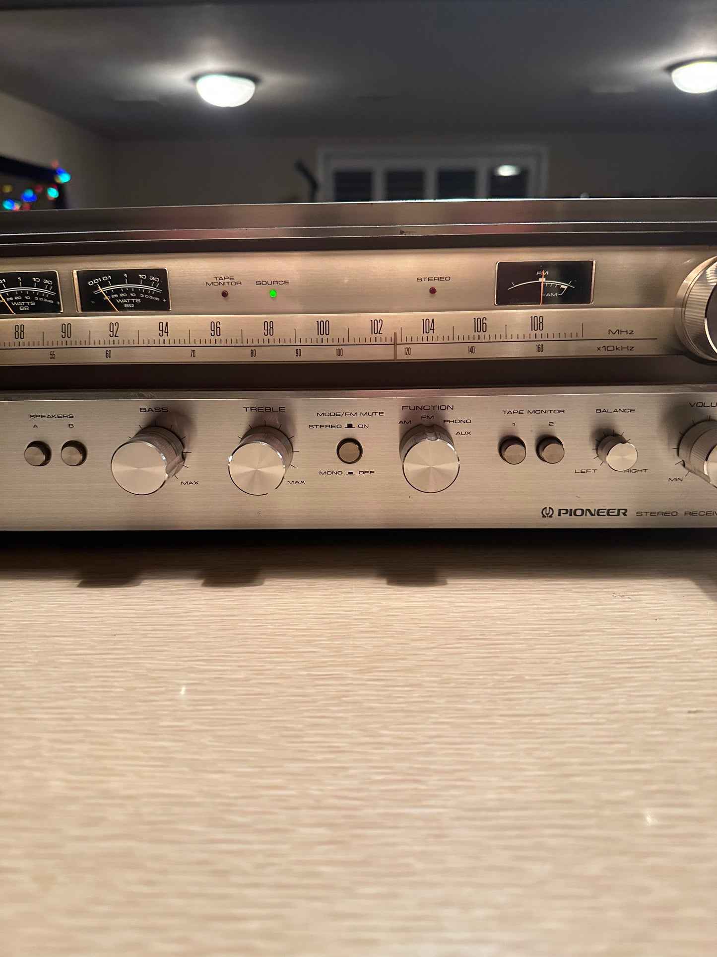 PIONEER SX-680 VINTAGE AM/FM STEREO RECEIVER - SERVICED - CLEANED - TESTED