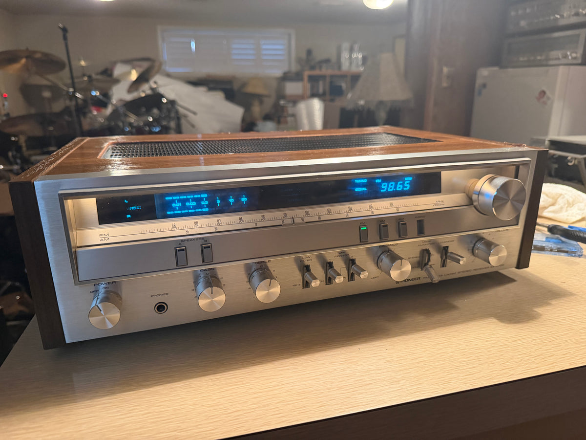 Vintage Pioneer SX-3700 AM/FM Stereo Receiver Missing Phono Button Scratchy Ch's