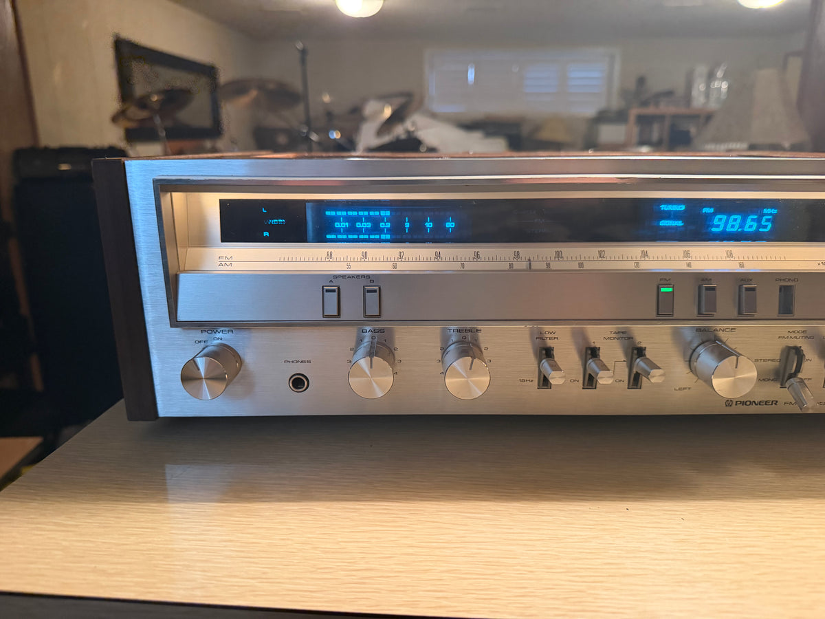 Vintage Pioneer SX-3700 AM/FM Stereo Receiver Missing Phono Button Scratchy Ch's